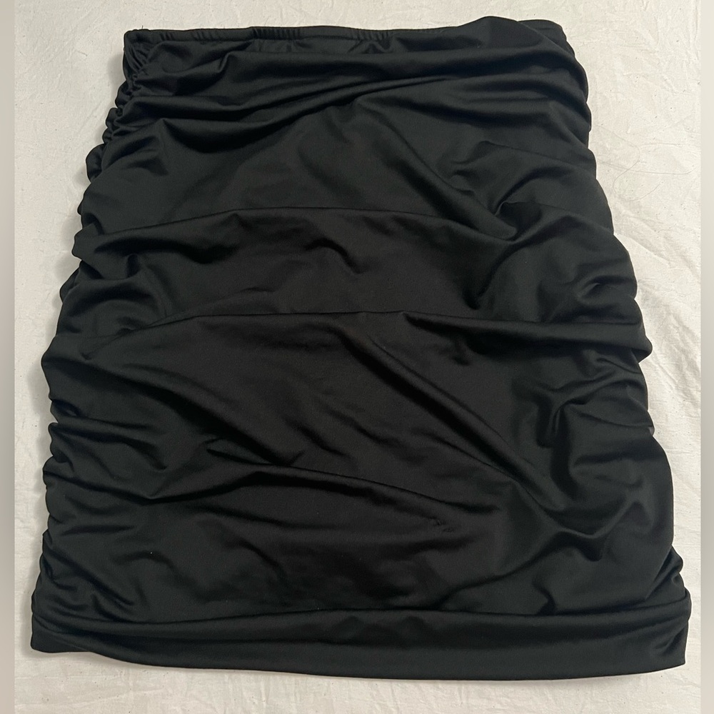 Like new! Black mini skirt! Size small!